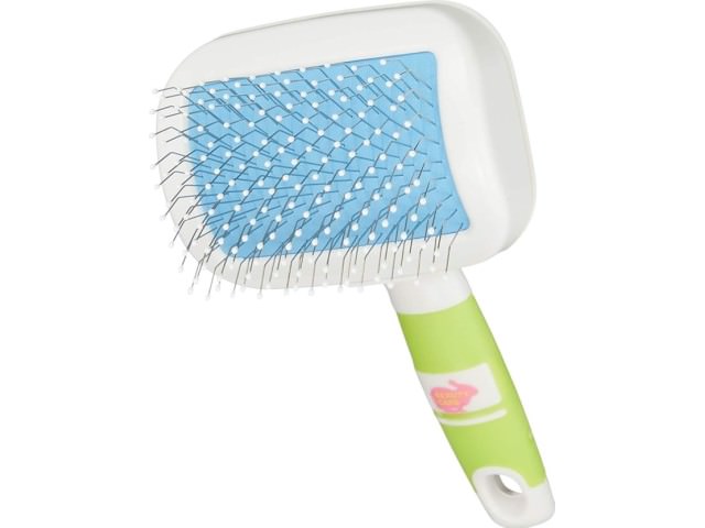 うさぎのブラッシング